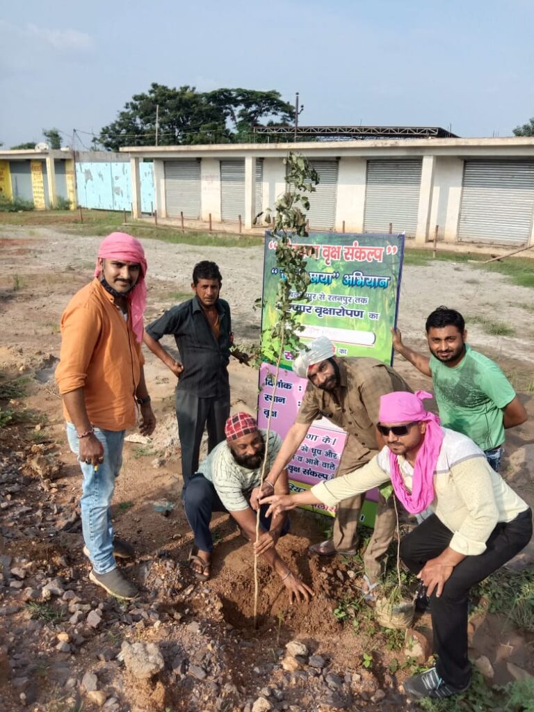 *वृक्ष क्रांति(जोगी छाया)अभियान बिलासपुर – रतनपुर राह पे चलने वाले हर व्यक्ति को समर्पित, इतिहास इसे याद रखेगा : विक्रांत*