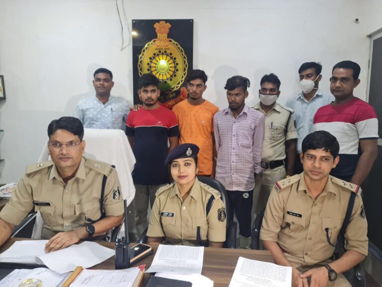 *कोरमी ग्राम के बलवा तथा हत्या के प्रकरण में सिरगिट्टी पुलिस ने फरार आरोपियों को किया गिरफ्तार*